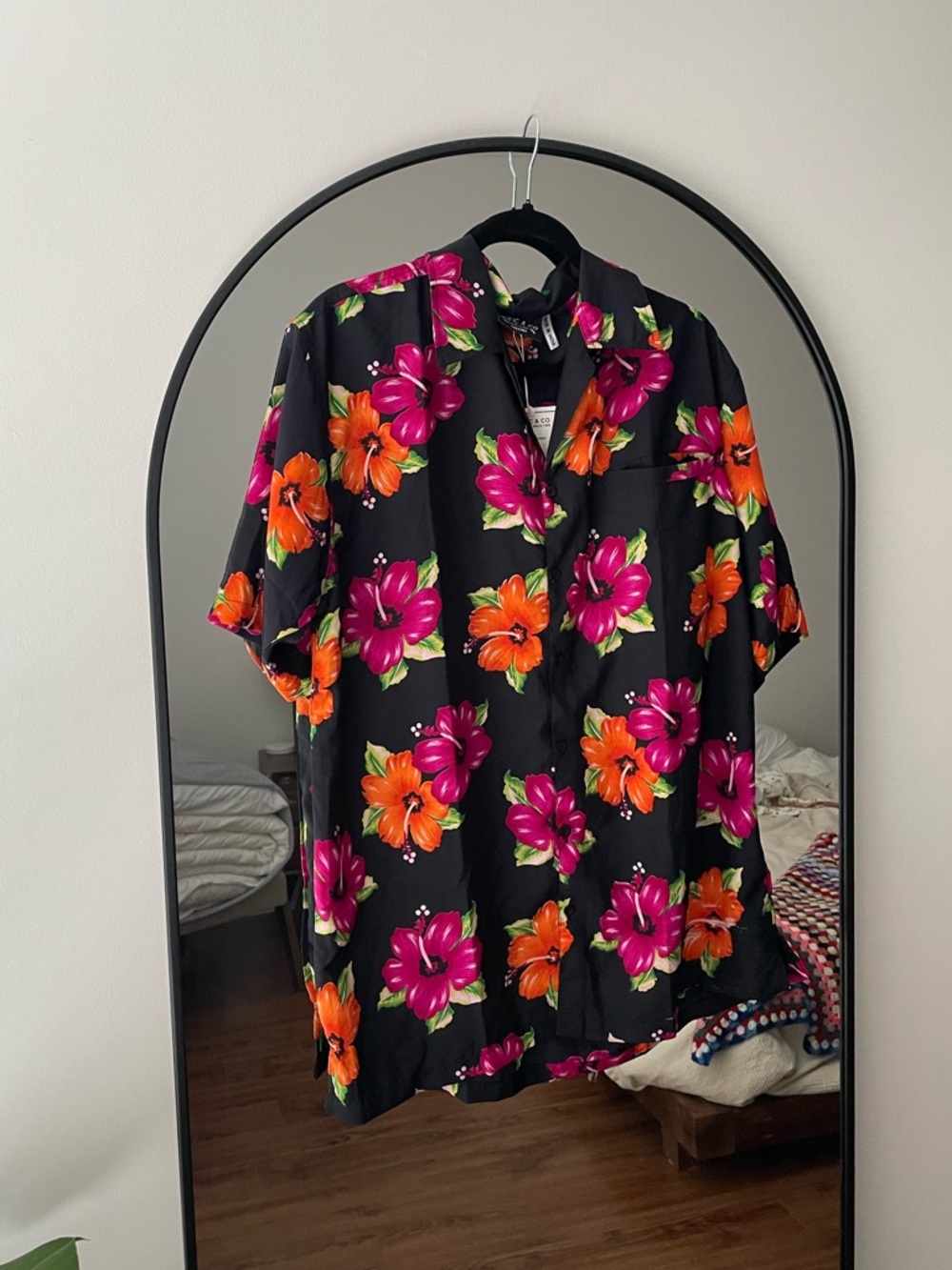 Pacific and co Hawaiian hibiscus shirt